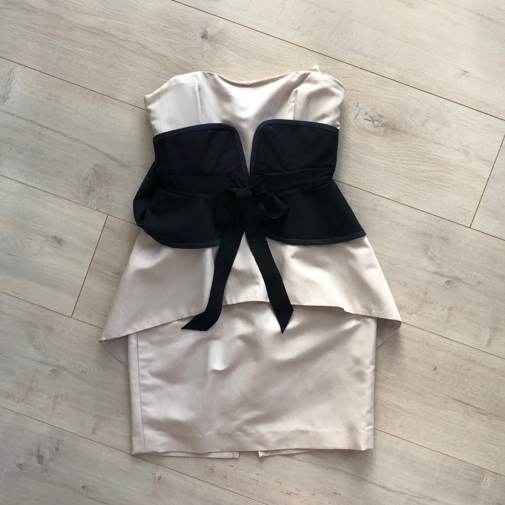 bcbgmaxazria pink dress with black corset
